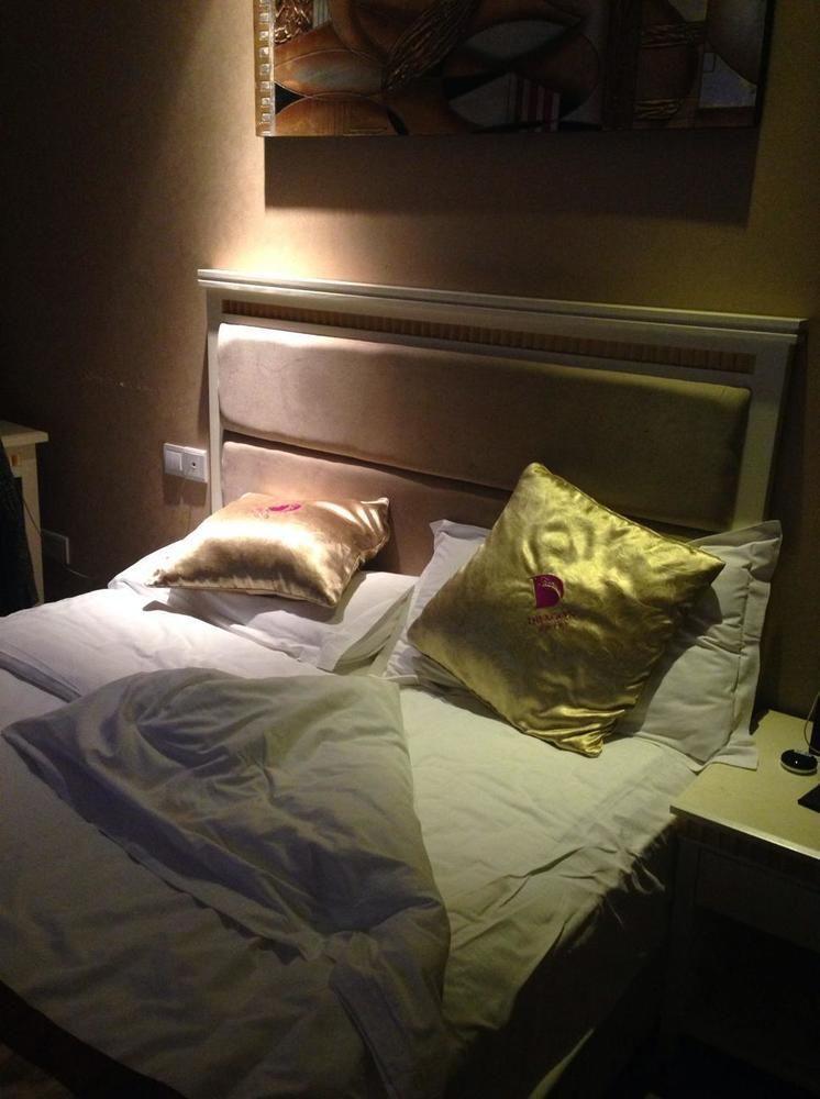 Dragon Hotel 重慶 エクステリア 写真